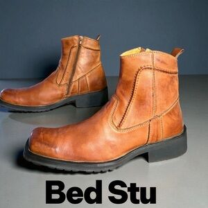 Bed Stu-Men’s 11 side zip boot. Cobbler Series distressed leather. Cognac EUC!